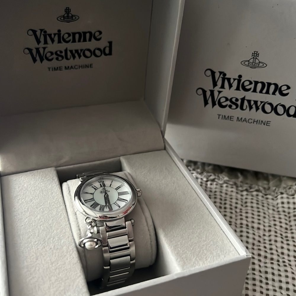 Vivienne Westwood Time Machine Watch - Picture 1 of 4